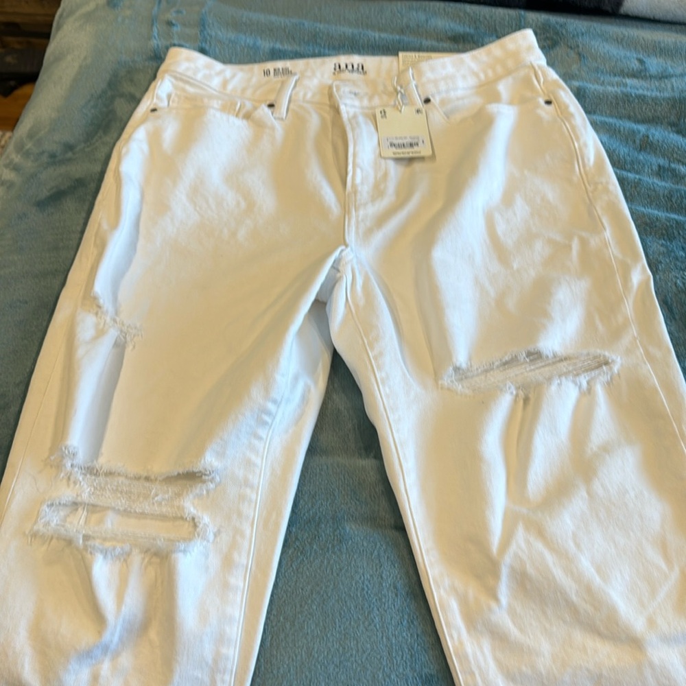 White ANA jeans from Macy’s never worn NWT